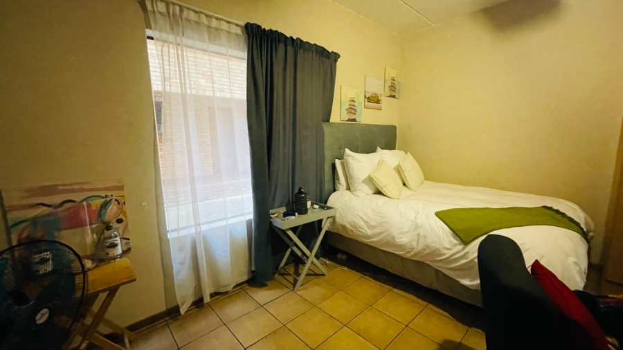 1 Bedroom Property for Sale in Potchefstroom North West